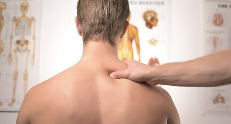 Leven met fibromyalgie: Oorzaken, Symptomen en Behandelingen
