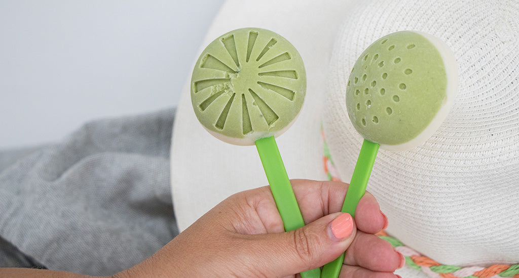 Gezonde zelfgemaakte matcha yoghurt ijs